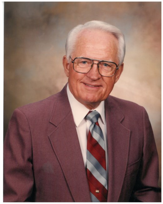 Obituary of Dennis Hewitson Pike