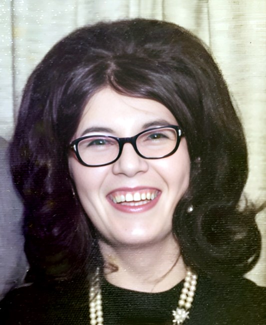 Obituario de Stella Feeney