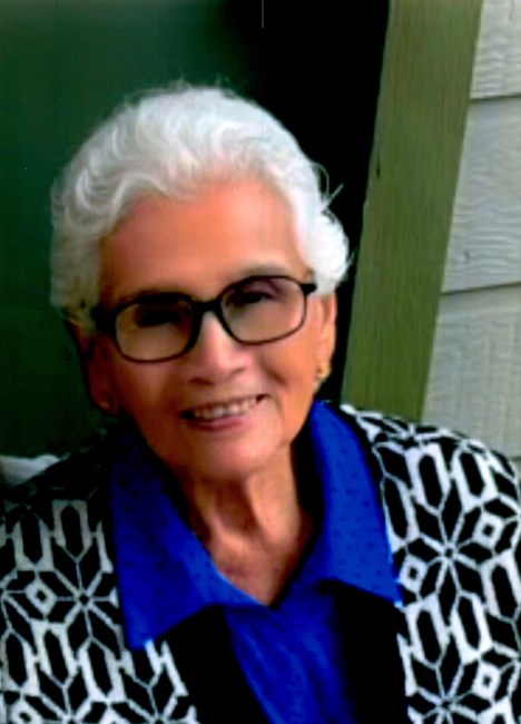 Obituary of Esmeralda "Lala" Saldana