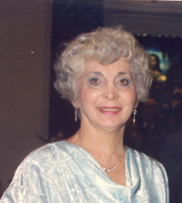 Obituary of Bertha Papes