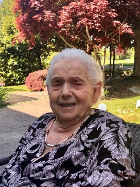 Obituary of Xanthi Stefanakis