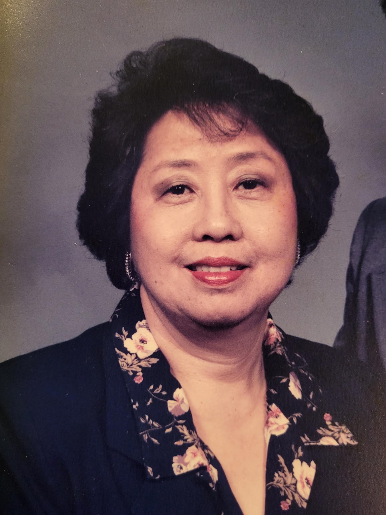Obituary of Victoria Tayag Vasquez