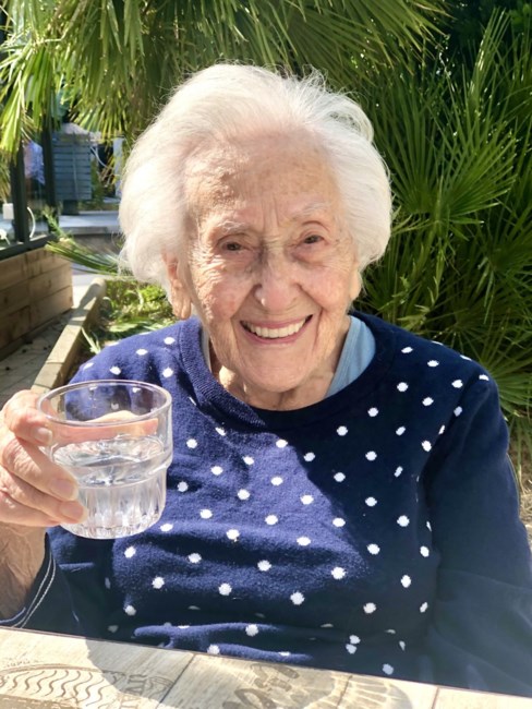 Obituary of Demetra Doris Kleissas