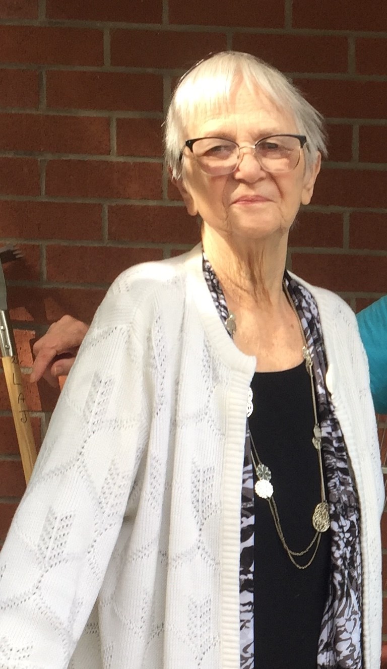 Obituary of Elizabeth (Robertson) Weir