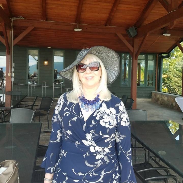 Obituario de Andrea Michele Brett