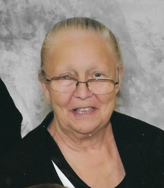 Obituary of Julia Fay Mills