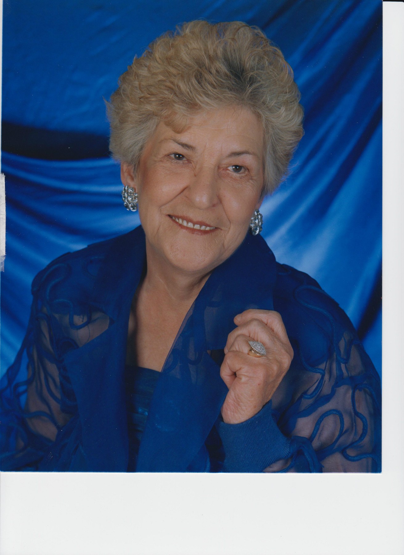 Obituary of Lillie B. Peterson