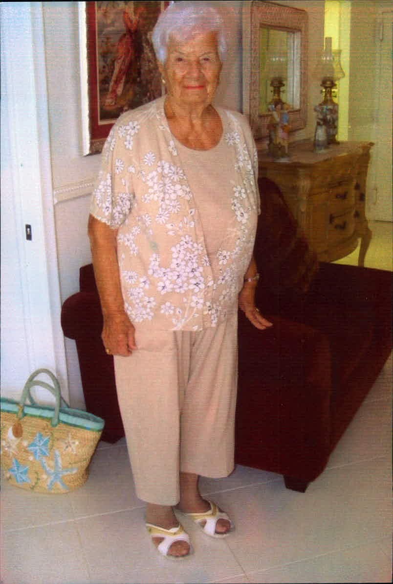 Obituary of Helen Katras