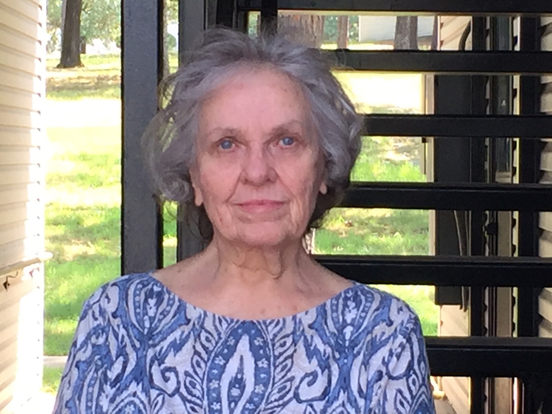 Obituary of Joan Belle Maxwell