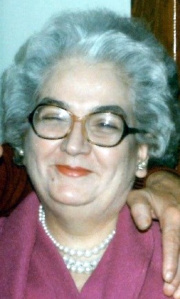Obituario de Leona Francis Cindia