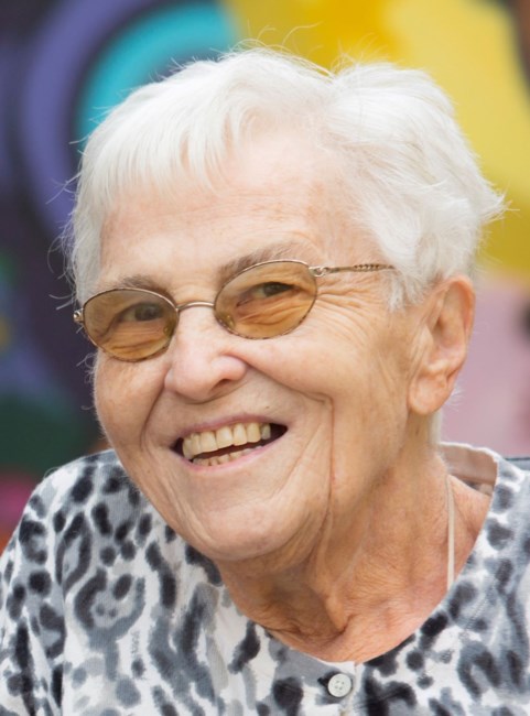 Obituario de Sister Corita Bussanmas