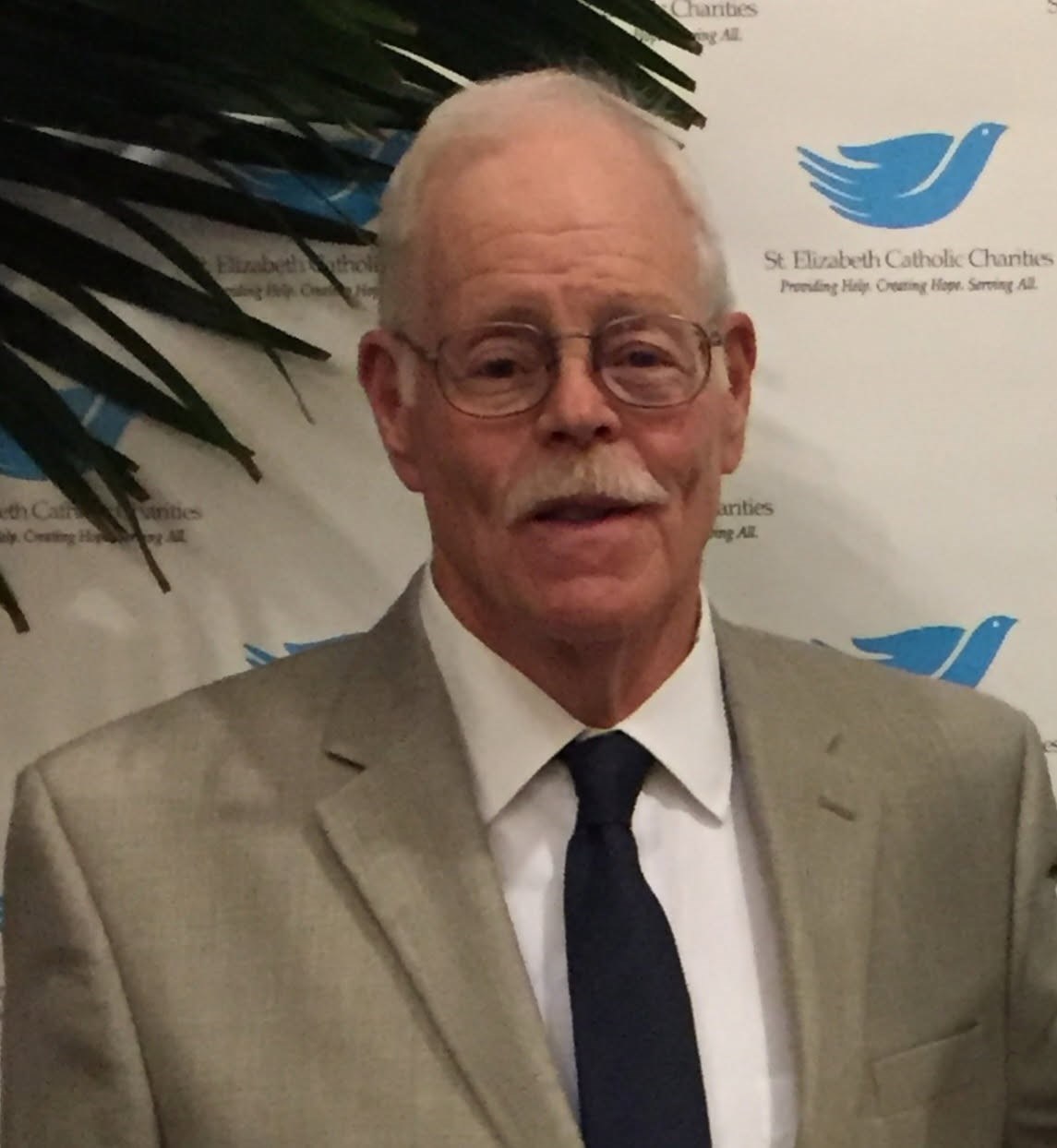 Avis de décès de Frank Martin Earl