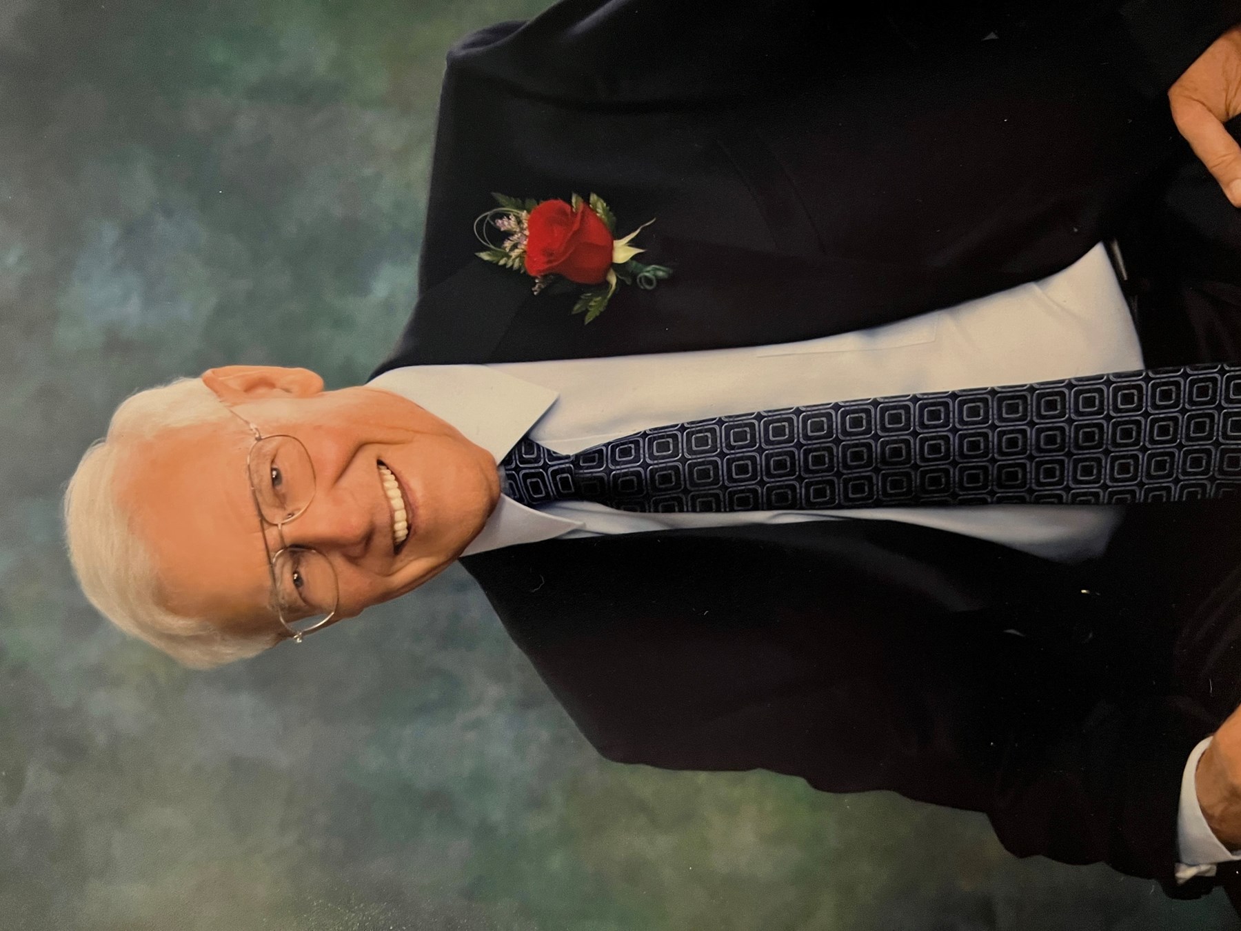 Obituary of Arden (Arnie) Keith Fernstaedt