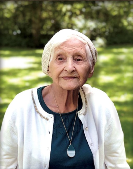 Obituary of Clara Luz Salazar