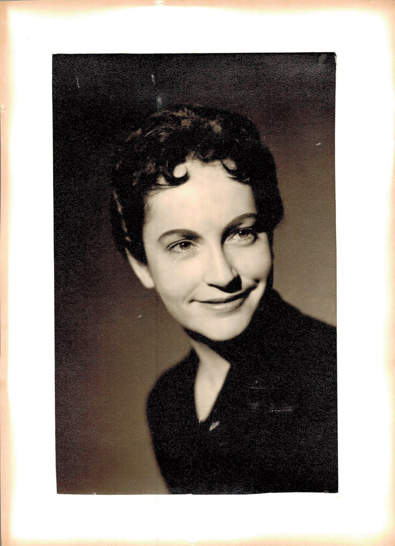 Obituary of Mary Downie Hutchison