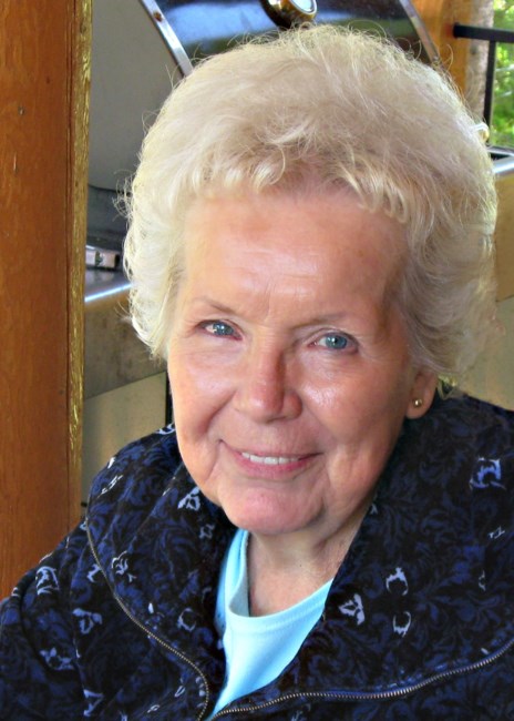 Obituary of Elaine R Smalley