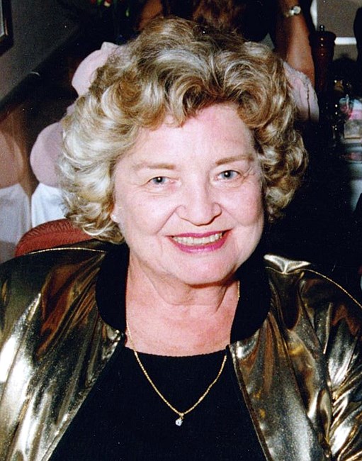 Obituary of Elaine Thompson Leader