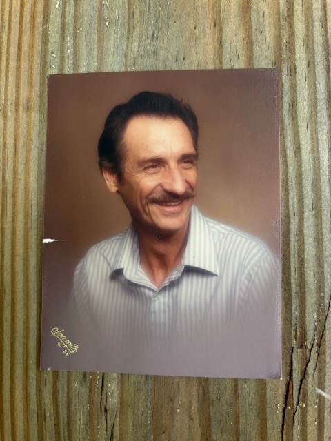 Obituary of Elliott "Papaw" J. Cornwell