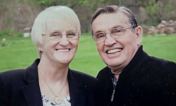Obituary of Shirley & Leonard Frost