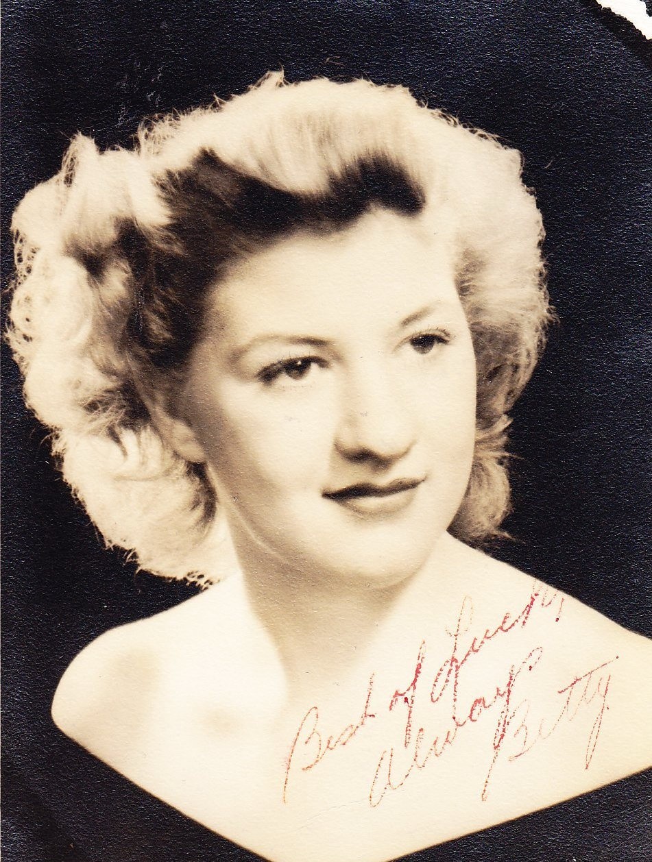 Obituary of Betty M. Larabell