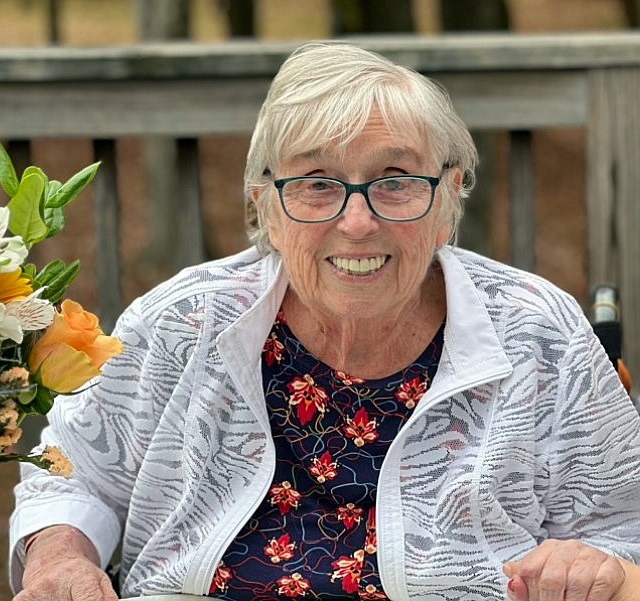 Obituary of Eileen Anita Warnick