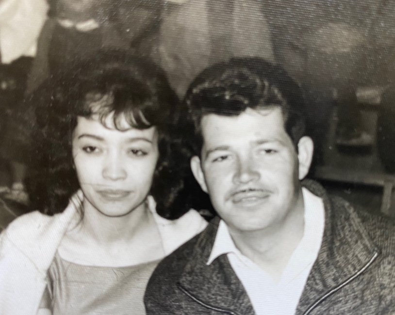 Obituary of Roberto y Lucy Gallegos