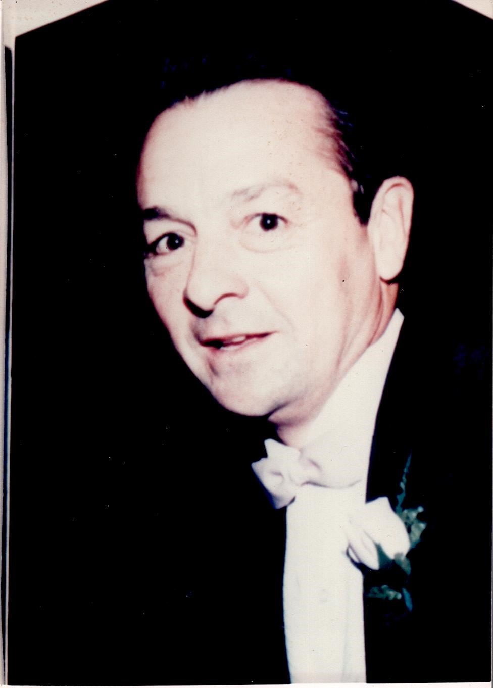 Obituary of Earl Stowers