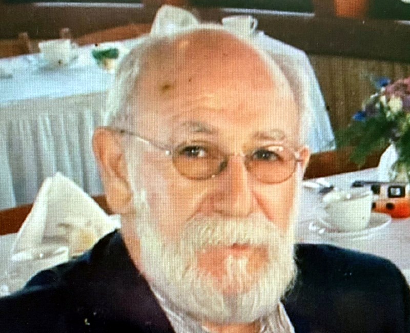 Avis de décès de James E. Clarke Sr.