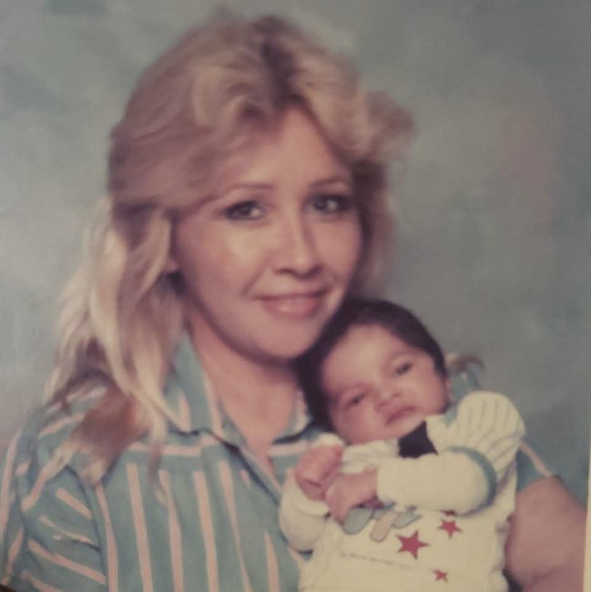 Obituary of Maria Victoria Castellanos