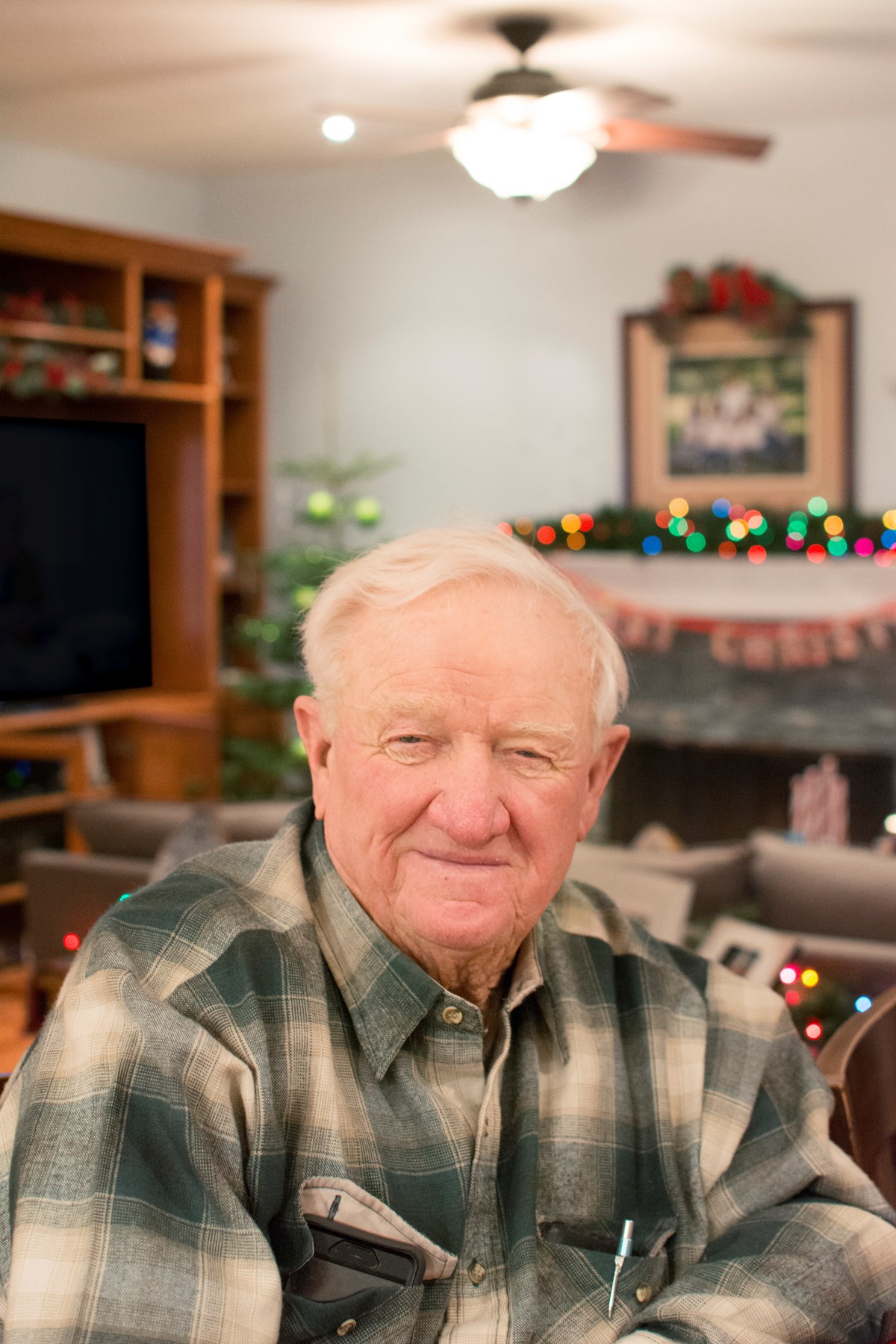 Obituary of Oliver Holt