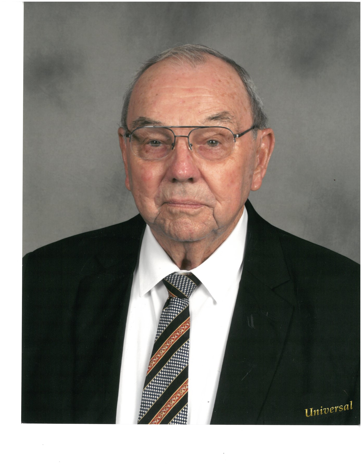 Obituary of Elliott Russell Doyle