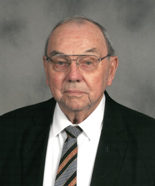 Obituary of Elliott Russell Doyle