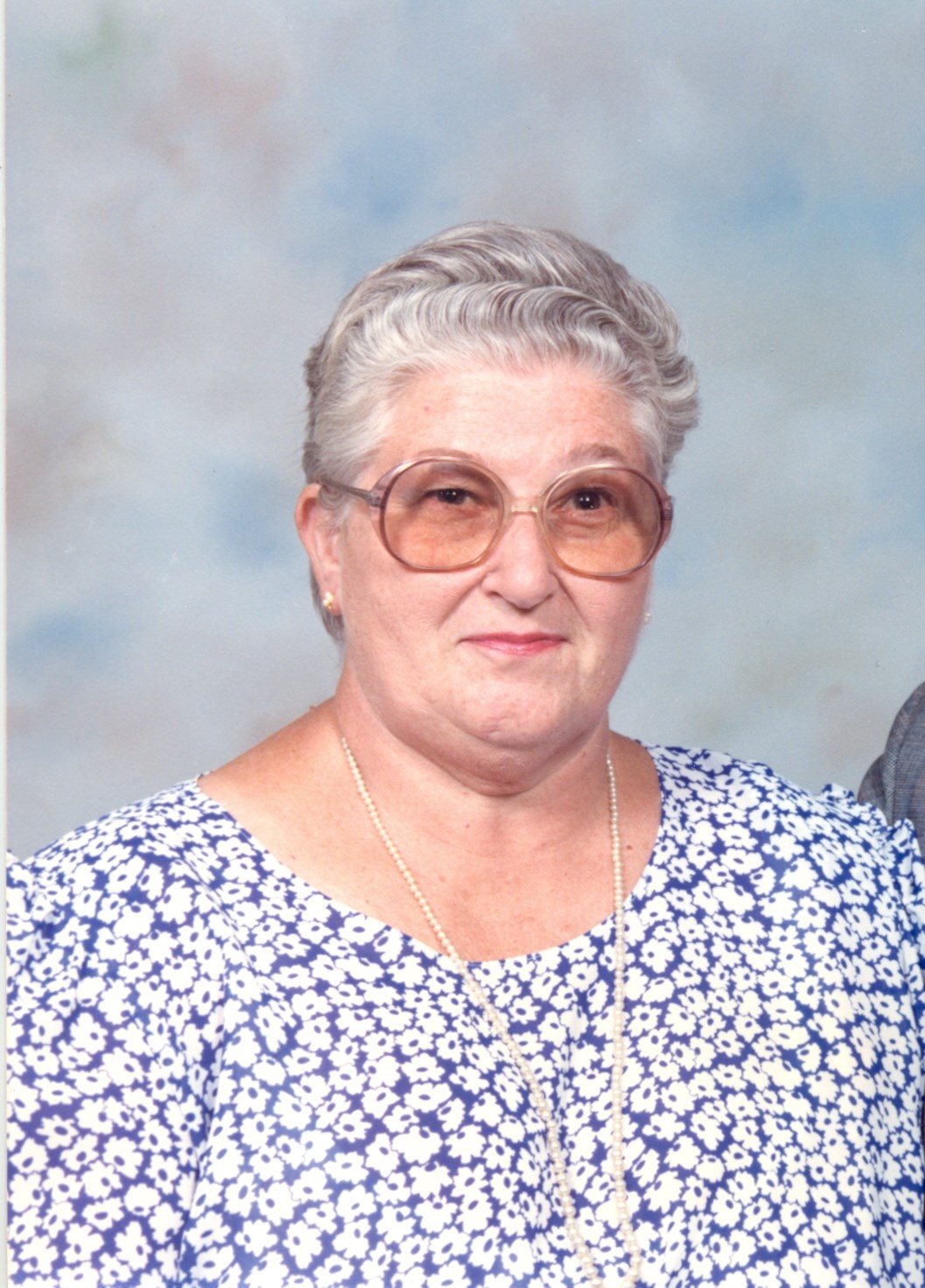 Obituary of Mary Elizabeth Whitacre Davis