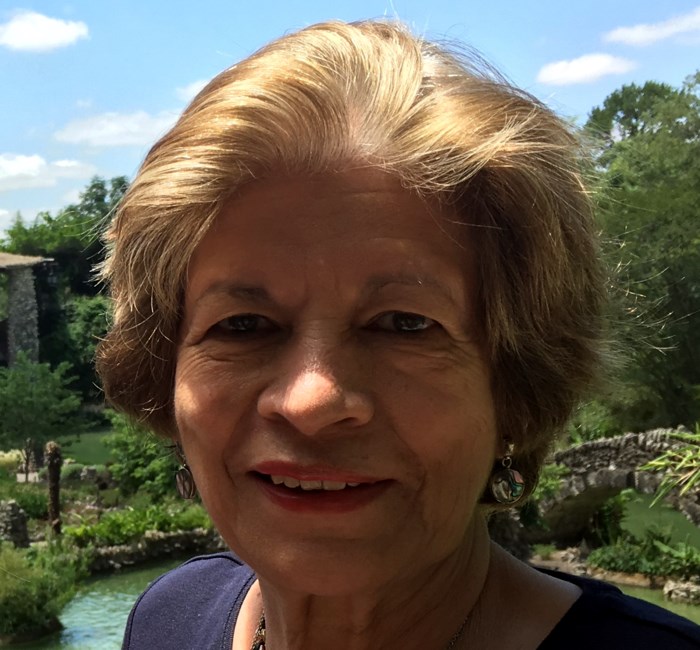 Obituary of Dr. Julia Natividad (Vargas) De Cuervo M.D.