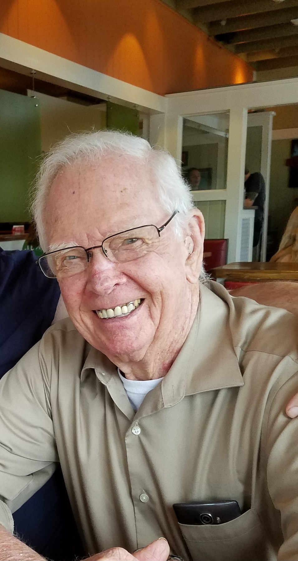 Obituary of Jay Earles