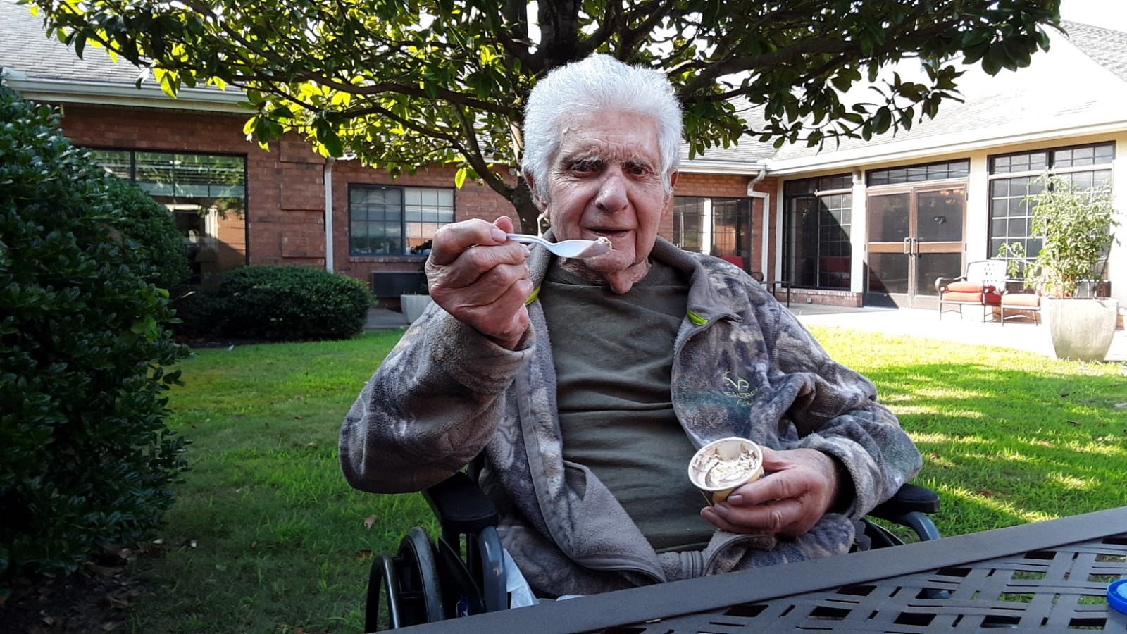 Obituario de Alfred "A.J." J. Smith