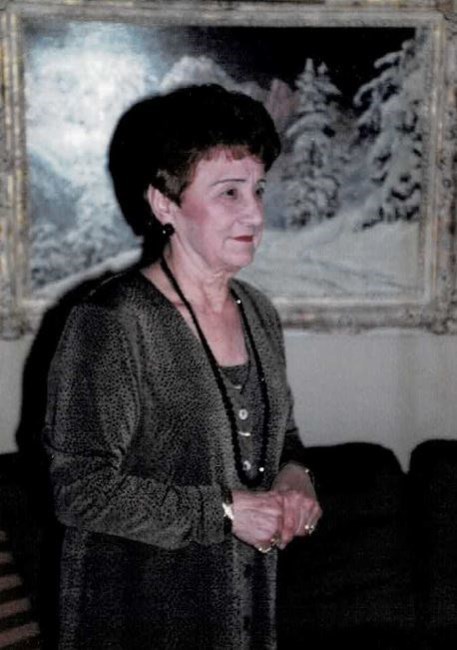 Obituary of Helen Evangelides