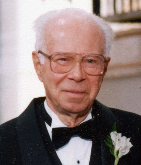 Obituario de George R. Peterson