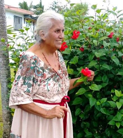 Obituary of Francisca "Delia" Nieves Álvarez