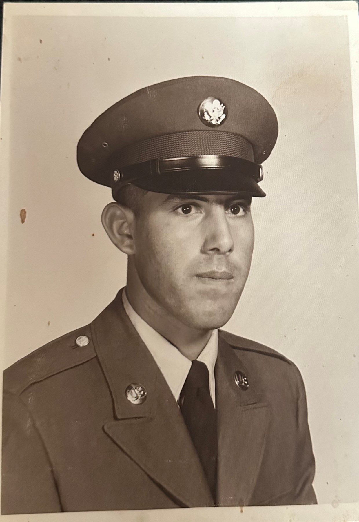 Obituary of Leopoldo Farias