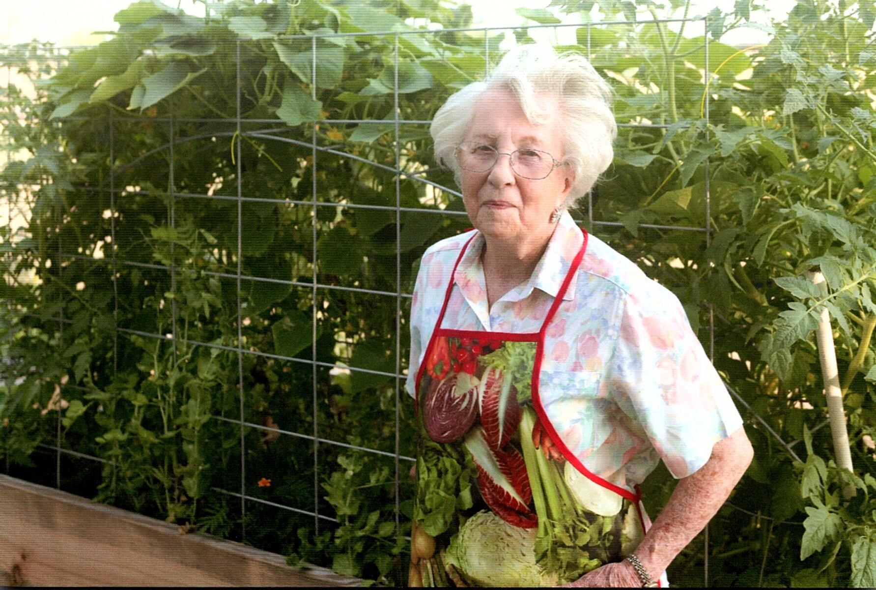 Obituary of Lela Mae Pierce