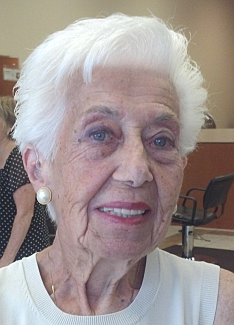 Obituary of Pauline C. Kiratzopoulos