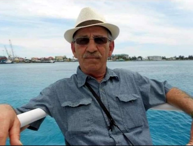 Obituario de Lee Dubois