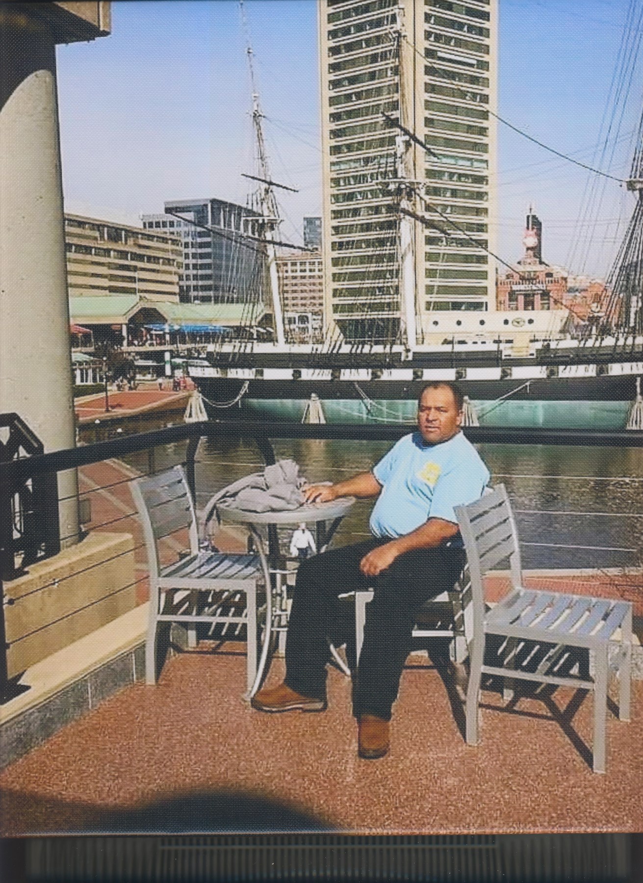 Obituary of Roy Edgardo Pineda