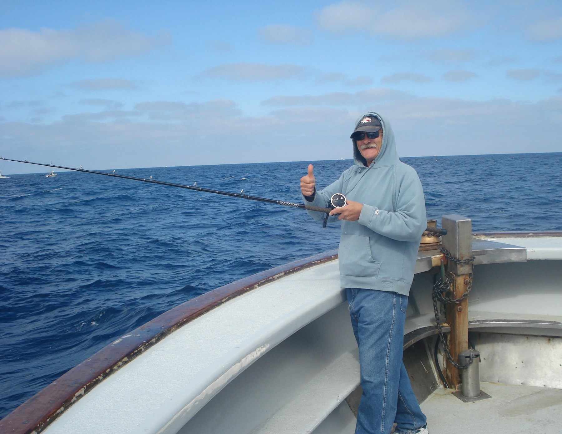 Charles Regan Obituario - Corona Del