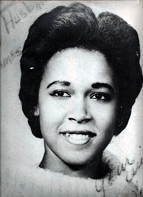 Obituary of Phillis Carole Rowan