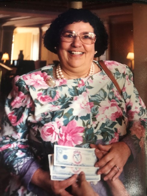 Obituary of Helen De La Peña