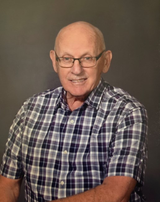 Obituary of Lowell Leon Hoesing