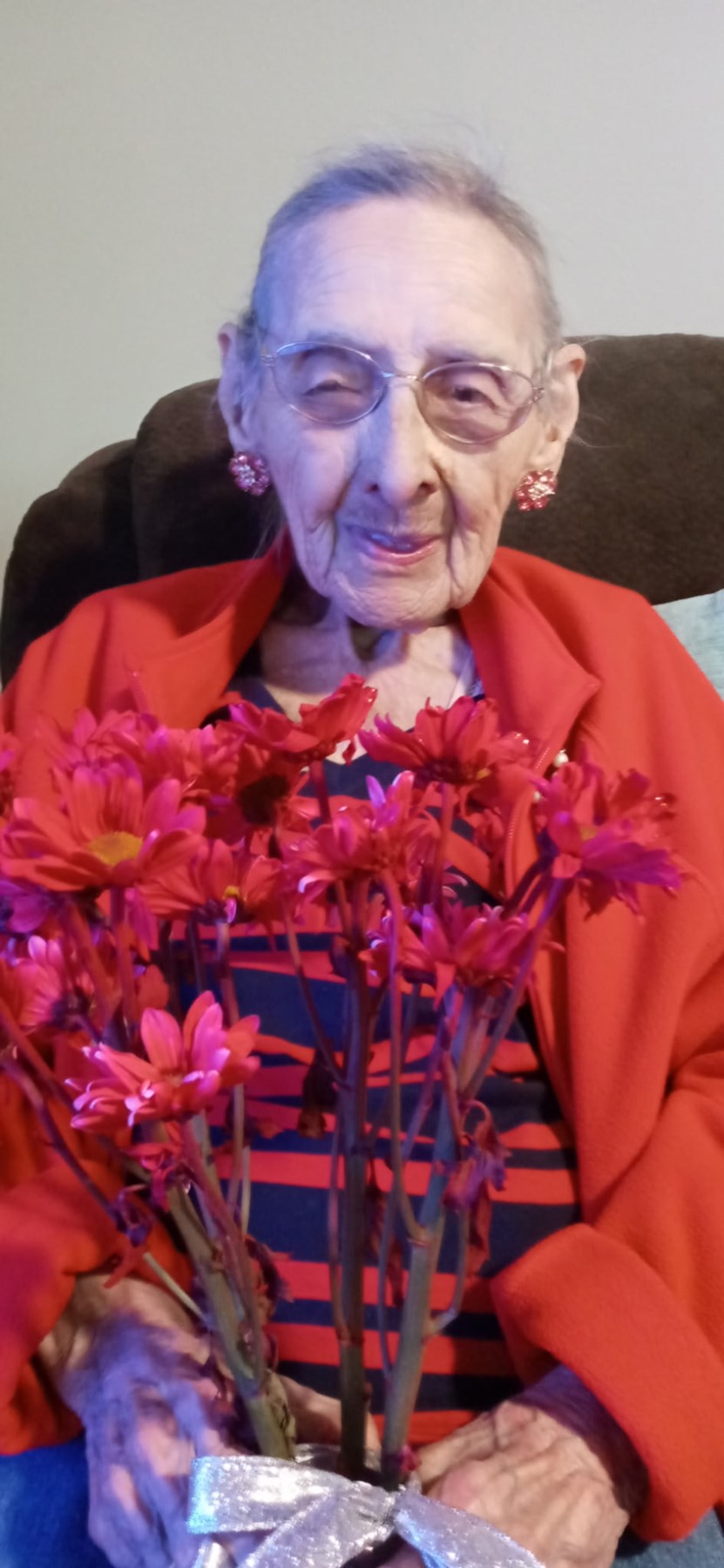 Obituary of Gloria Cruz Flores