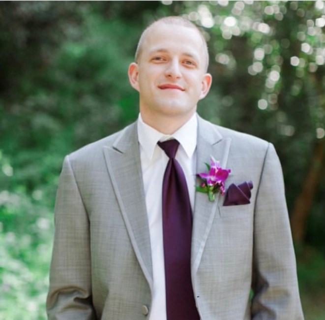 Obituary of Eduardo Alvarez